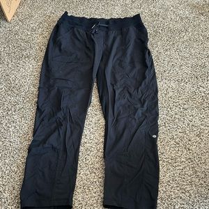 Lululemon Dance Studio Crop 25" Black size 12